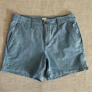 Gap Women's 5" Shorts Blue Chambray Size 8  100% Cotton pockets beach vacation